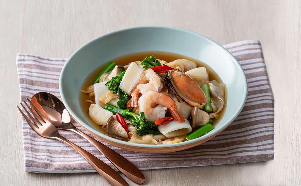 Rice Noodle w/ Seafood Vegetables