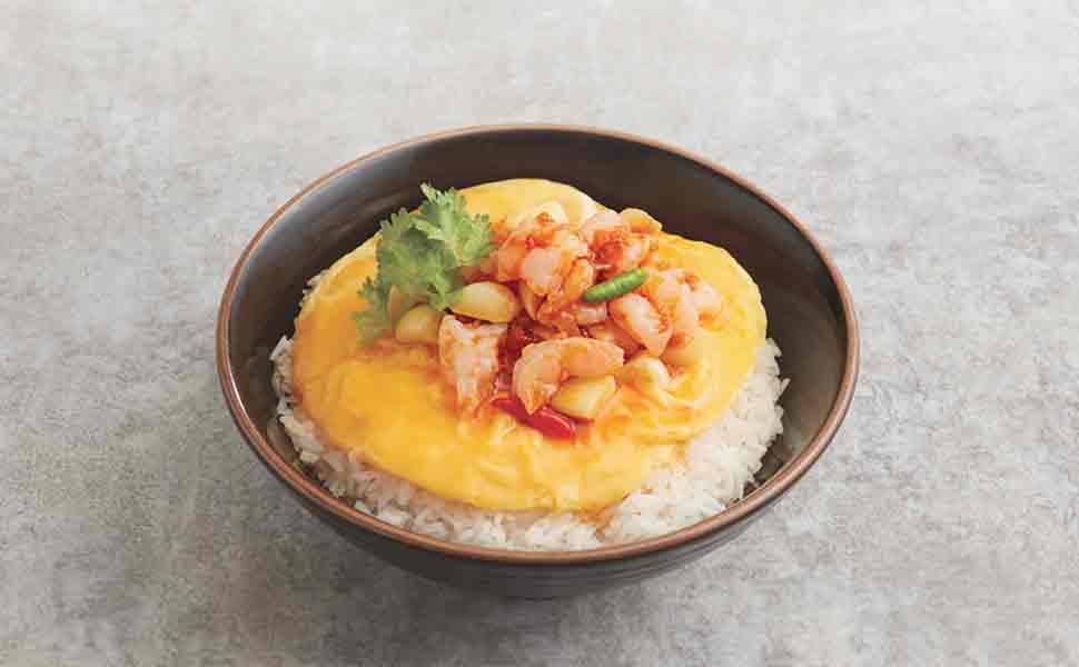 Soft Omelet on Rice w/ Garlic Chilli Prawns