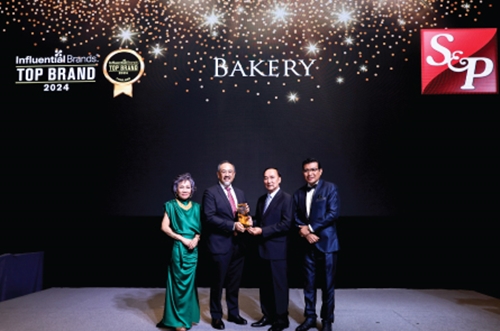 คุณวิทูร ศิลาอ่อน รับมอบรางวัลสุดยอดแบรนด์ “Top Influential Brand 2024”