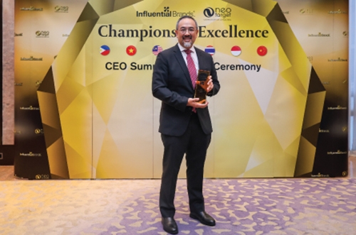 คุณวิทูร ศิลาอ่อน รับมอบรางวัลสุดยอดแบรนด์ “Top Influential Brand 2024”